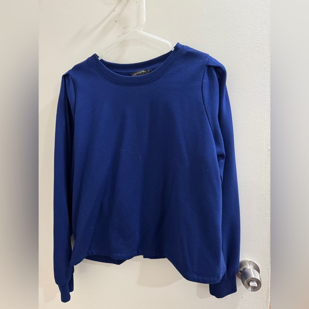 TWO Banana Republic long sleeve size M